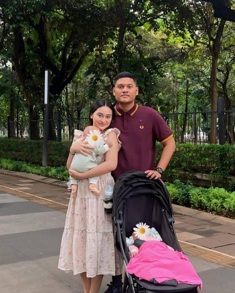 Instagram/memes_prameswari